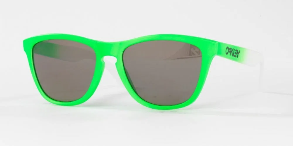 Oakley Frogskins 9013 Sunglasses - view 46